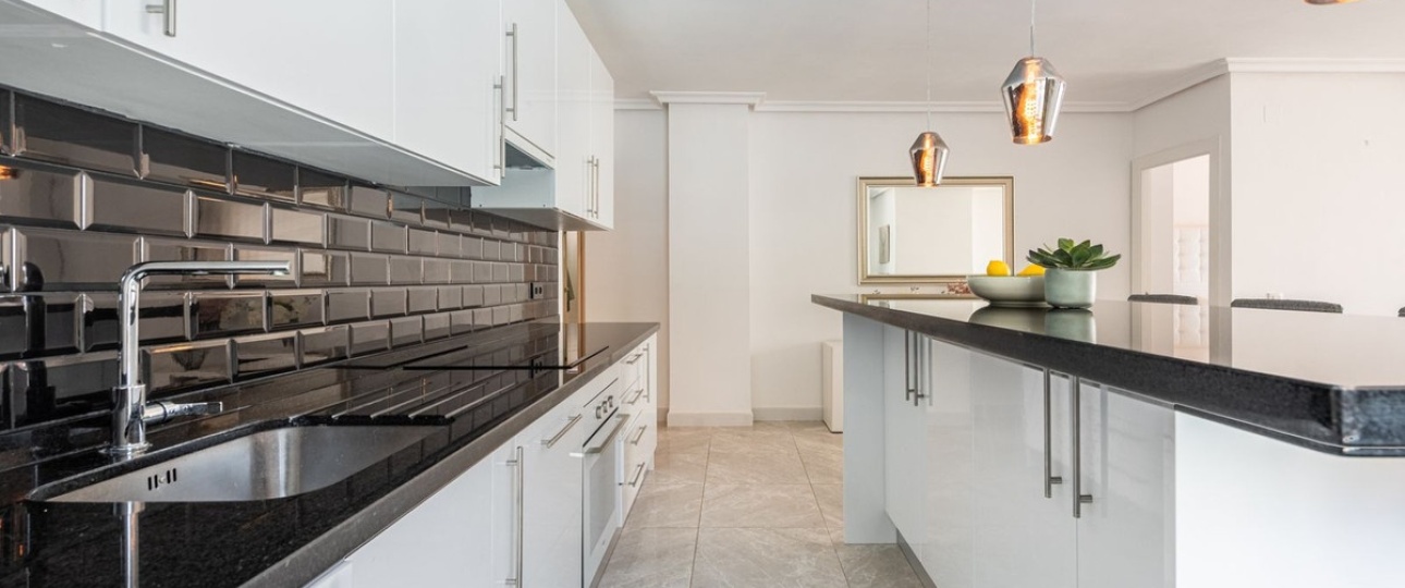 Wiederverkauf - apartment - Marbella - Nueva Andalucía
