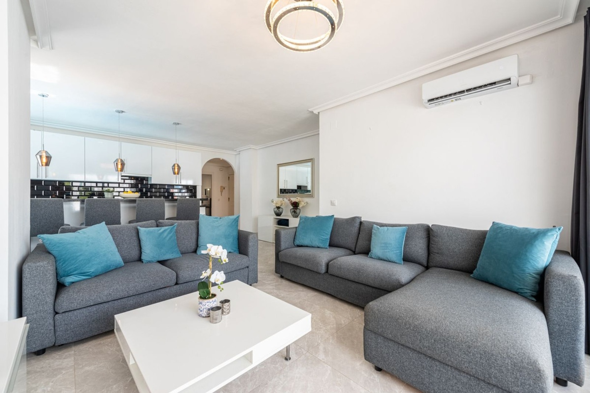 Wiederverkauf - apartment - Marbella - Nueva Andalucía
