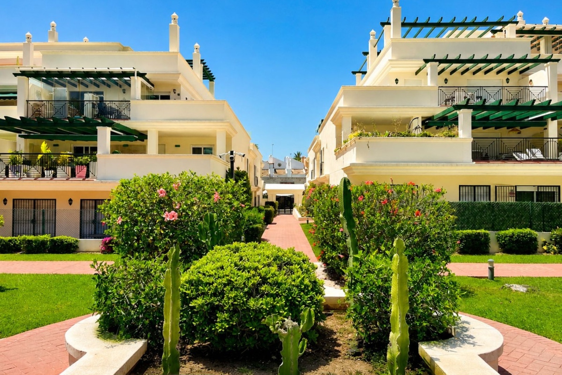 Wiederverkauf - apartment - Marbella - Nueva Andalucía