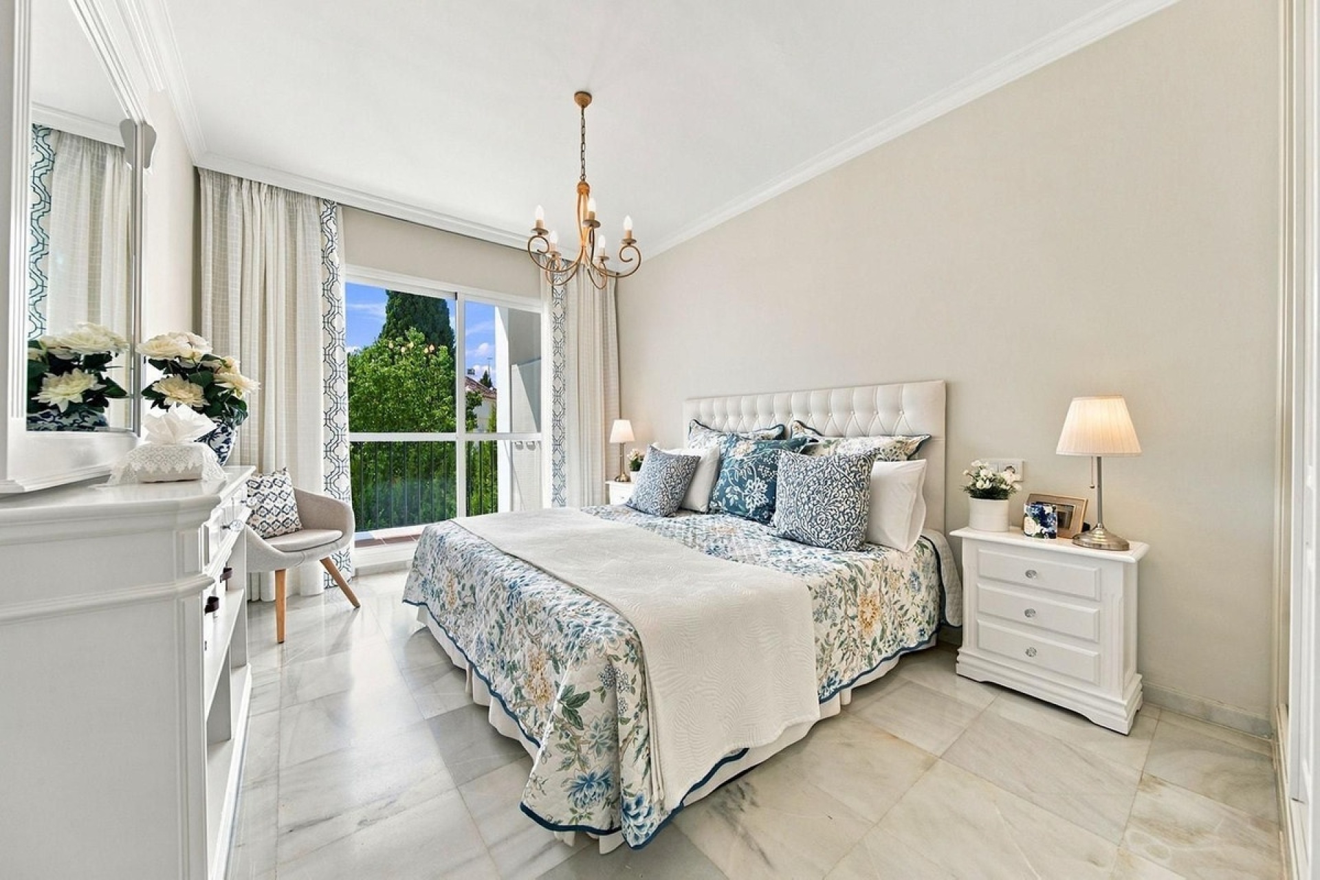 Wiederverkauf - apartment - Marbella - Nueva Andalucía