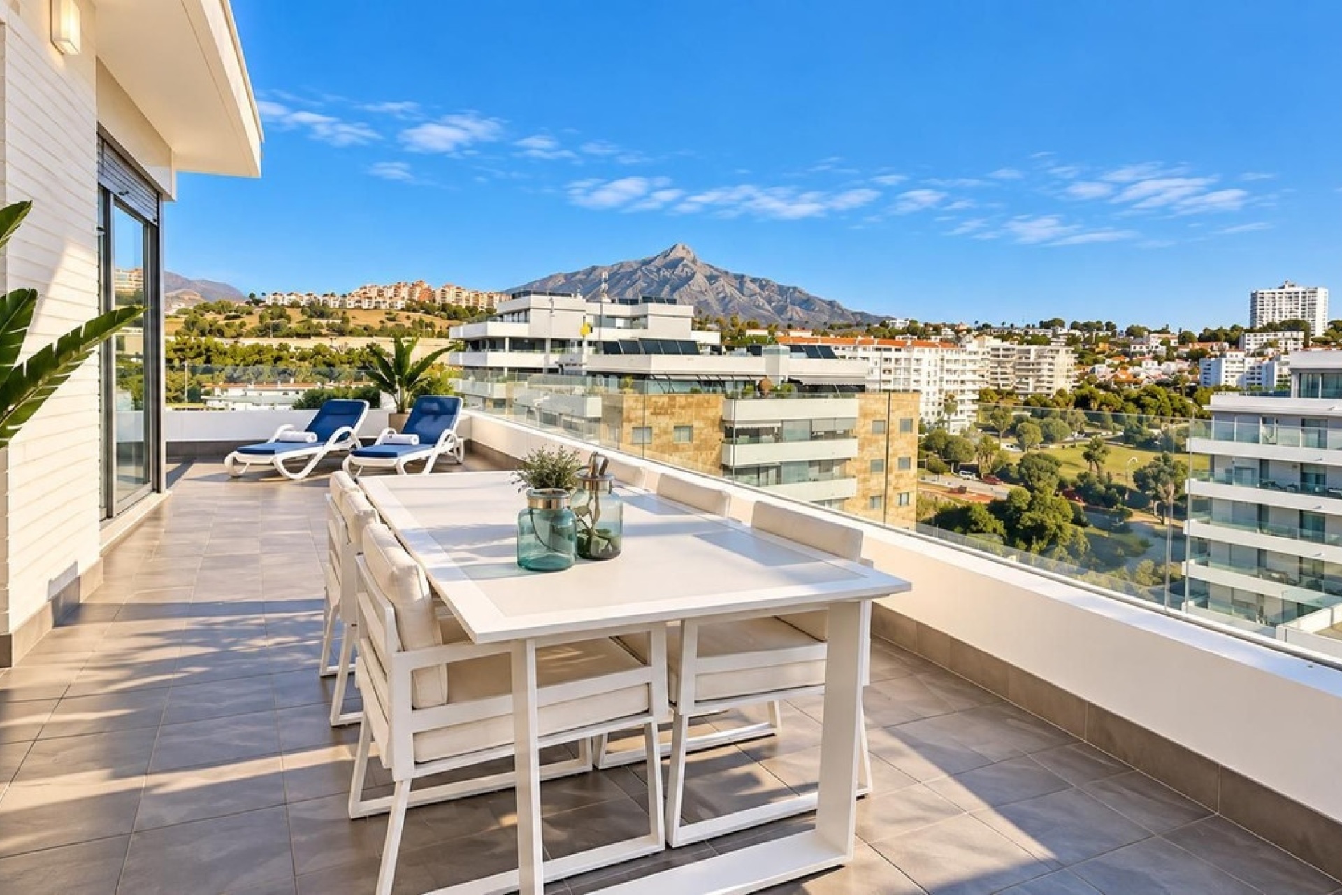 Wiederverkauf - apartment - Marbella - Nueva Andalucía