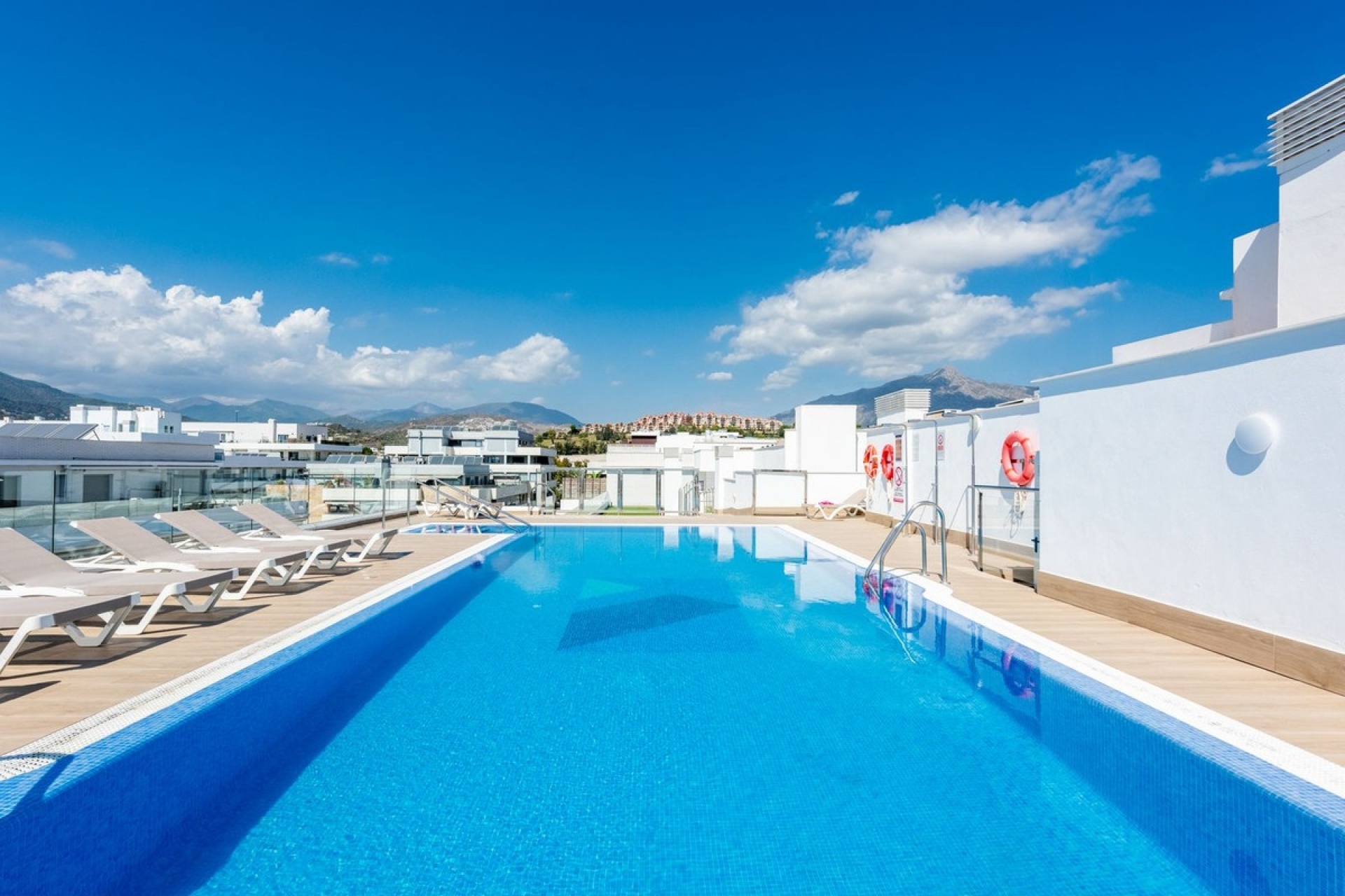 Wiederverkauf - apartment - Marbella - Nueva Andalucía