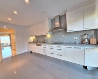 Wiederverkauf - apartment - Marbella - Nueva Andalucía