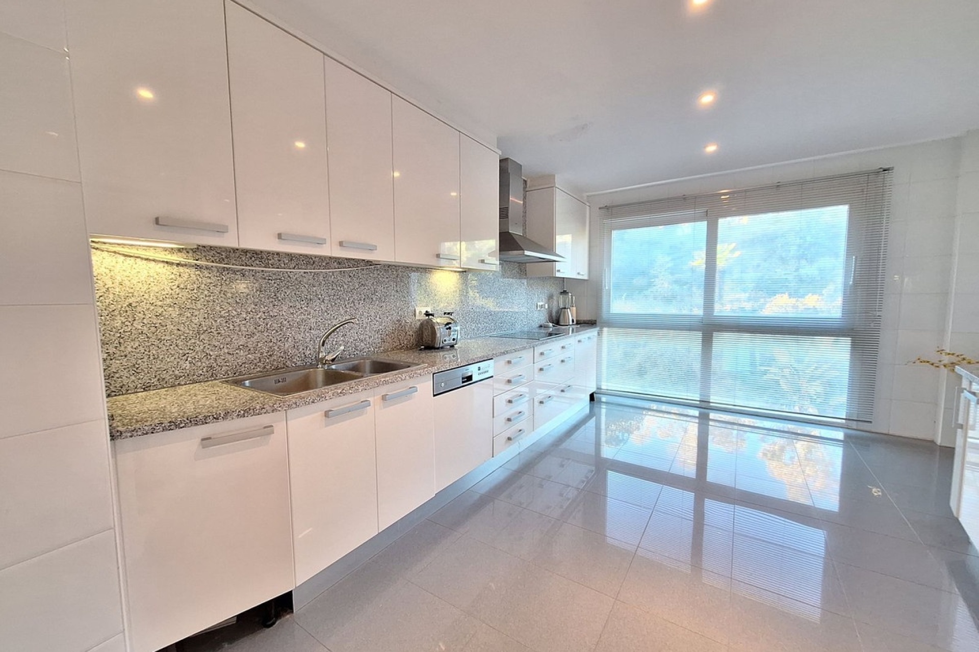 Wiederverkauf - apartment - Marbella - Nueva Andalucía