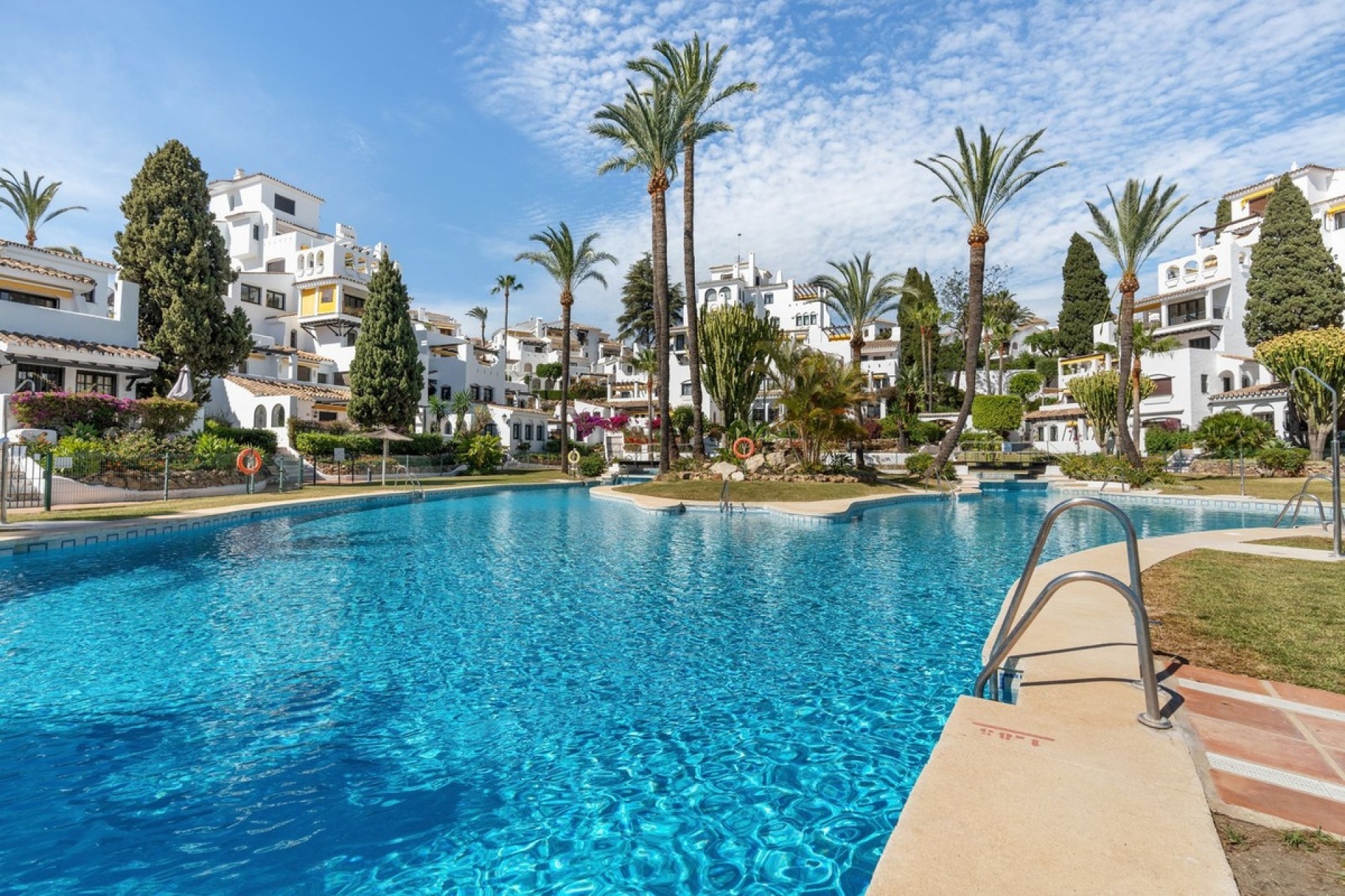 Wiederverkauf - apartment - Marbella - Nueva Andalucía