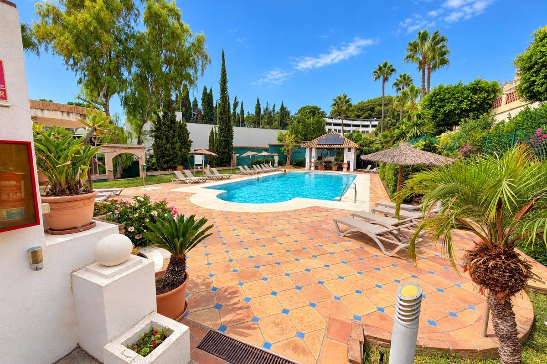 Wiederverkauf - apartment - Marbella - Nueva Andalucía