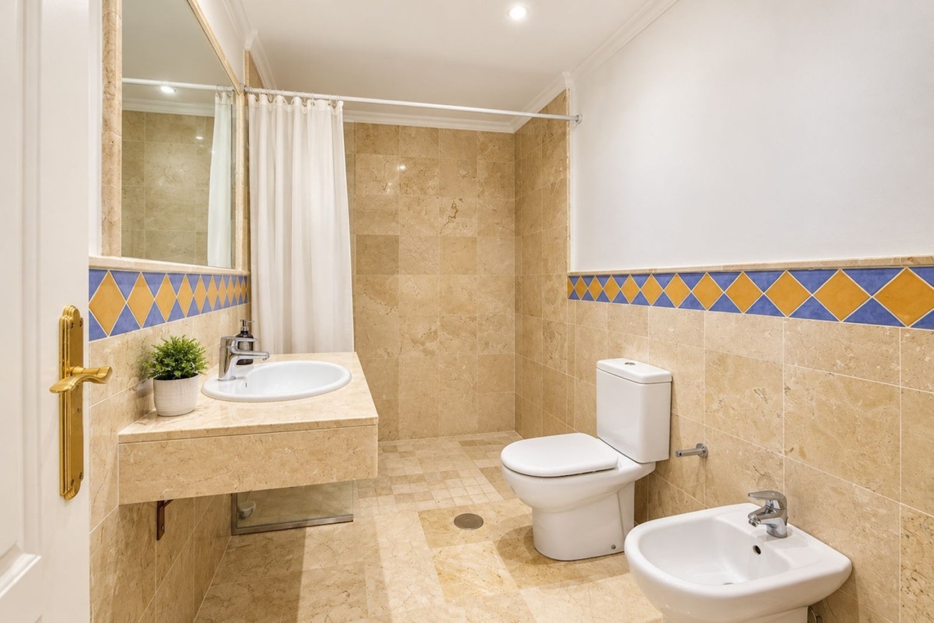Wiederverkauf - apartment - Marbella - Nueva Andalucía