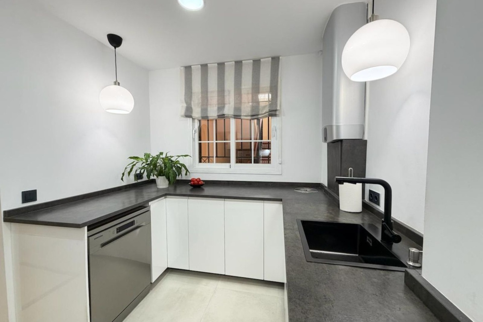 Wiederverkauf - apartment - Marbella - Nueva Andalucía