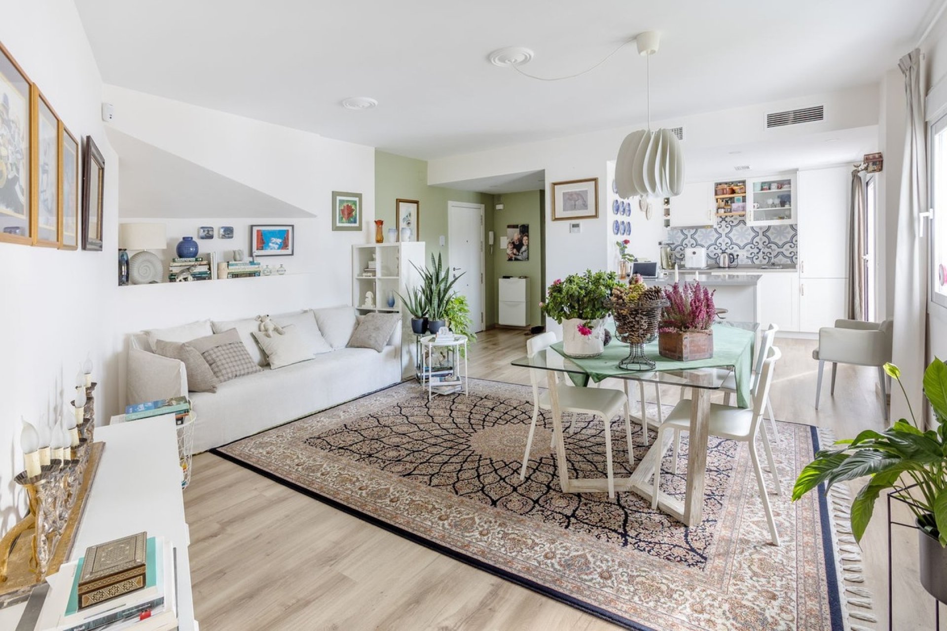 Wiederverkauf - apartment - Marbella - Nueva Andalucía