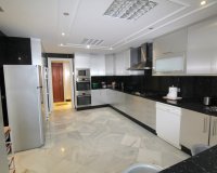 Wiederverkauf - apartment - Marbella - Puerto Banús