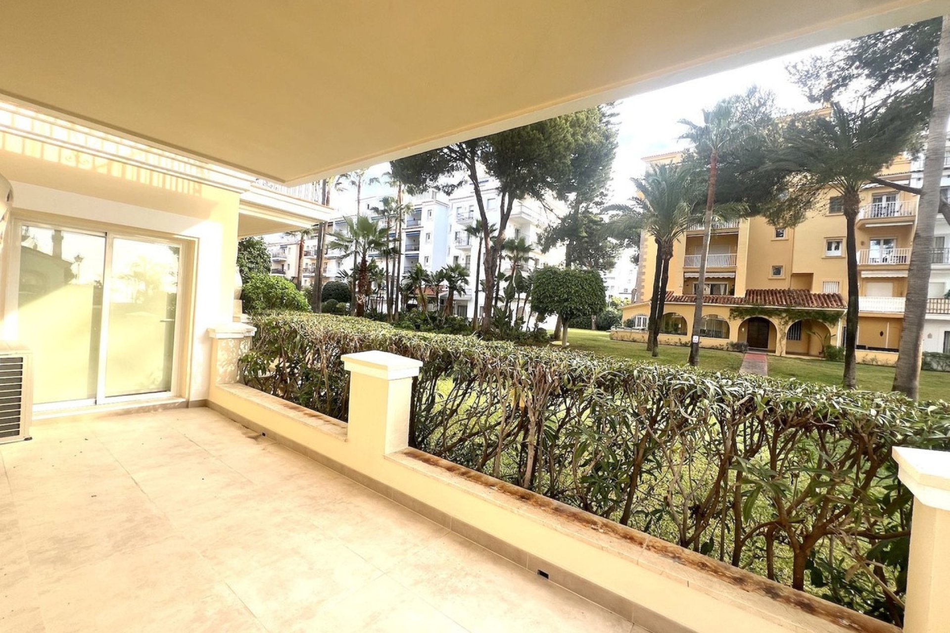 Wiederverkauf - apartment - Marbella - Puerto Banús