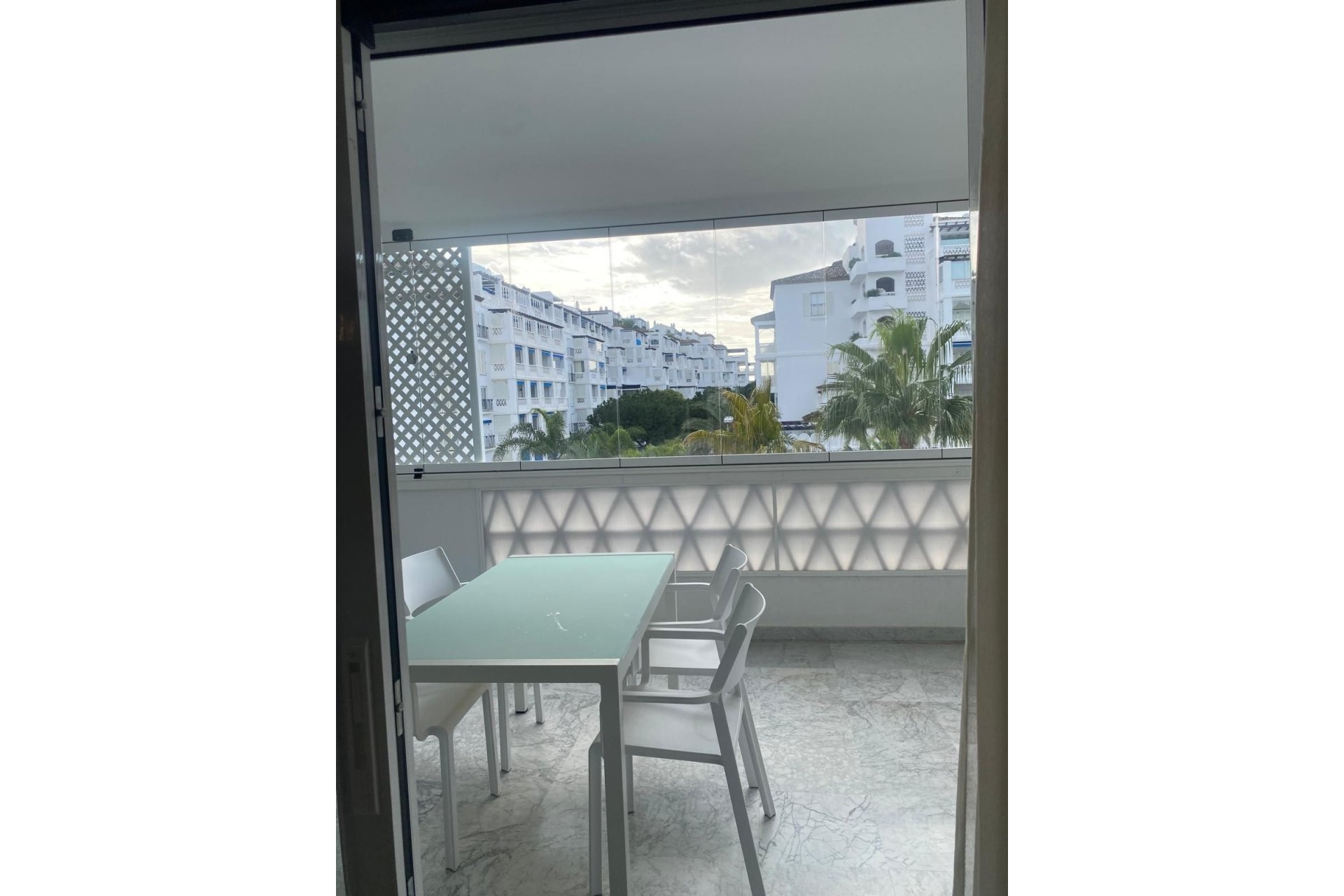 Wiederverkauf - apartment - Marbella - Puerto Banús