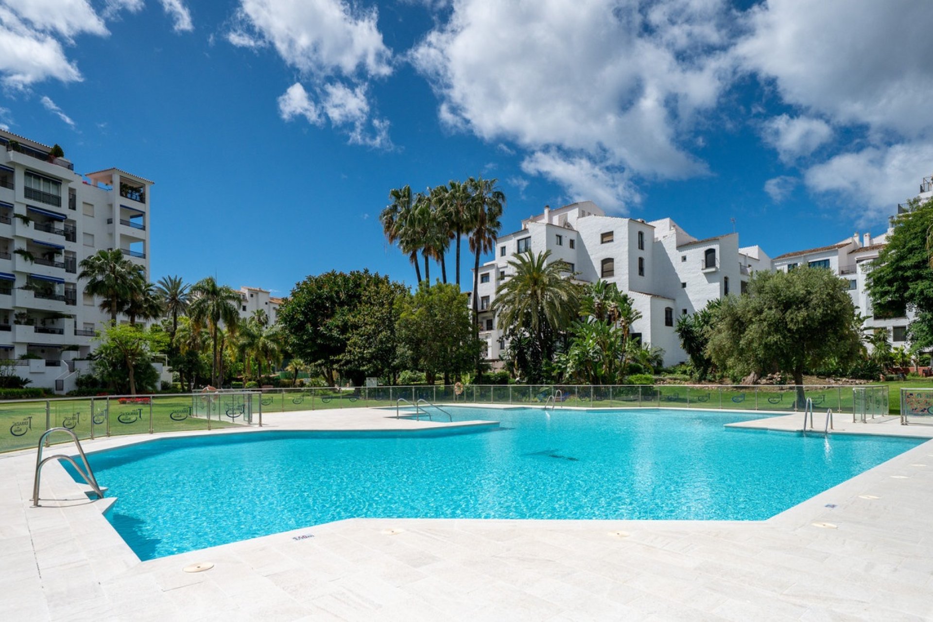 Wiederverkauf - apartment - Marbella - Puerto Banús