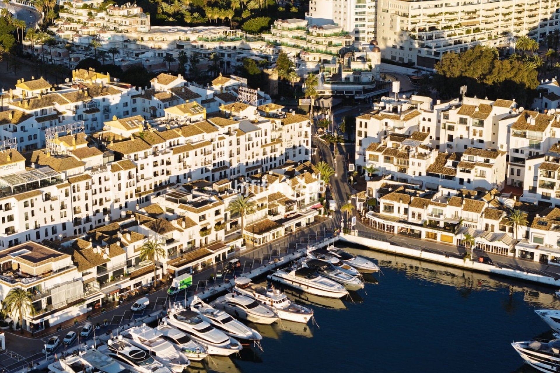 Wiederverkauf - apartment - Marbella - Puerto Banús