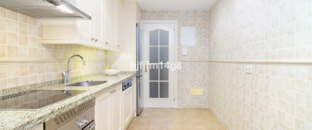 Wiederverkauf - apartment - Marbella - Puerto Banús
