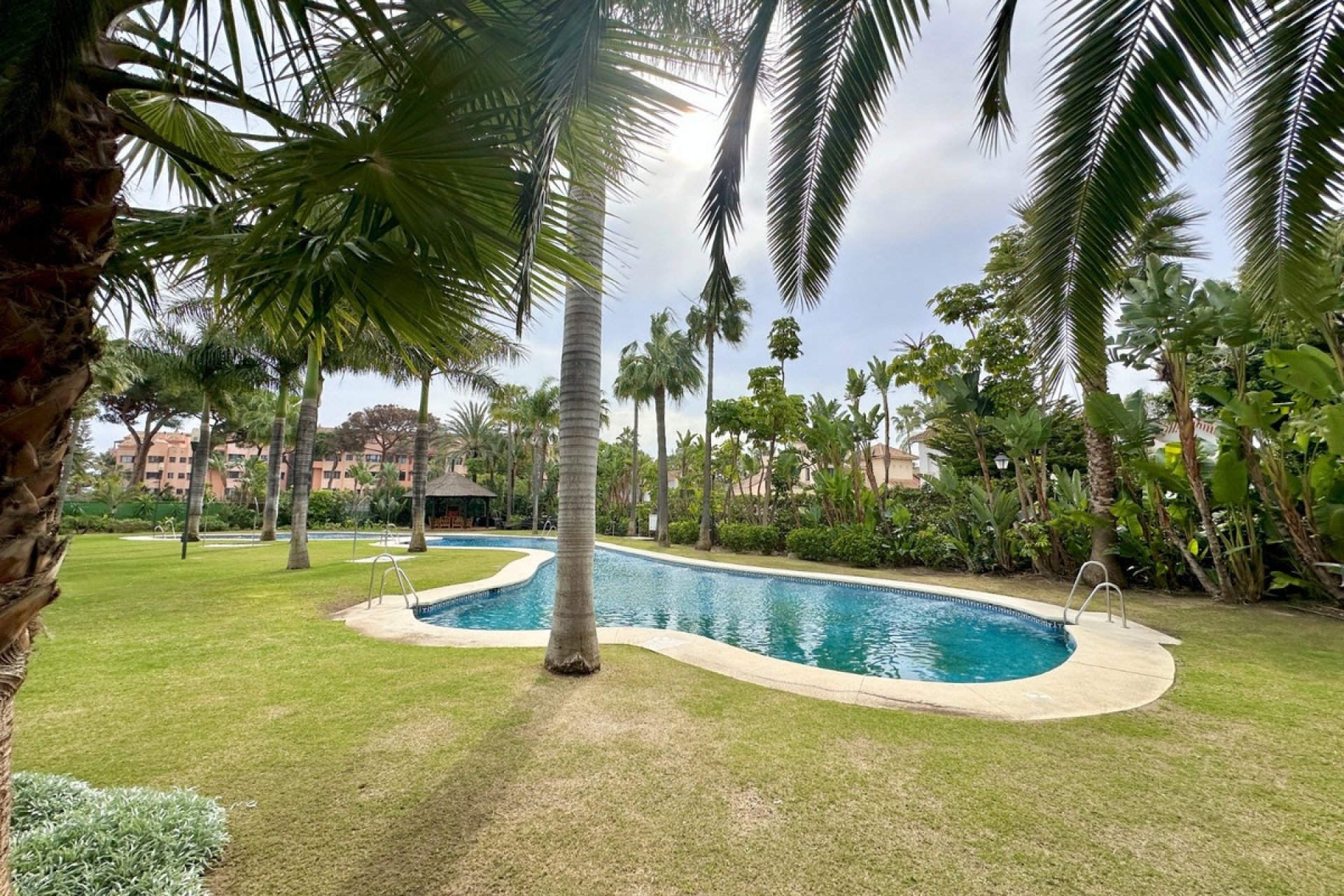 Wiederverkauf - apartment - Marbella - Puerto Banús