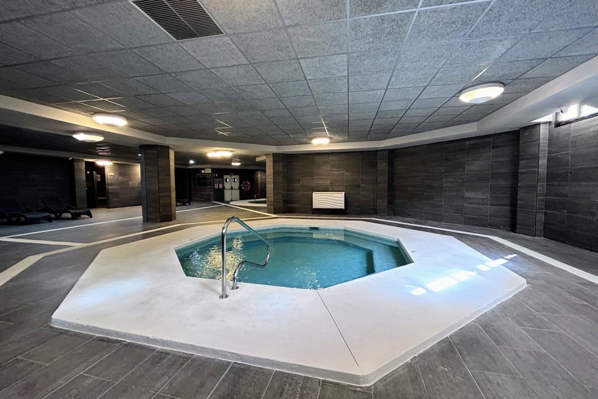 Wiederverkauf - apartment - Marbella - Puerto Banús