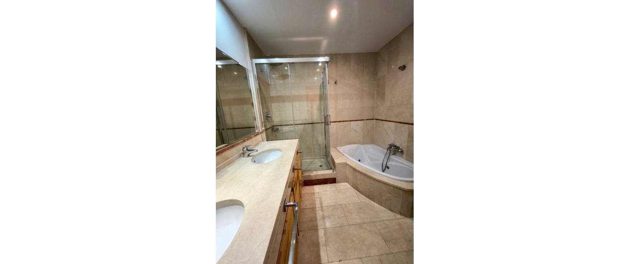 Wiederverkauf - apartment - Marbella - Puerto Banús