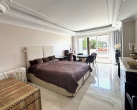 Wiederverkauf - apartment - Marbella - Puerto Banús