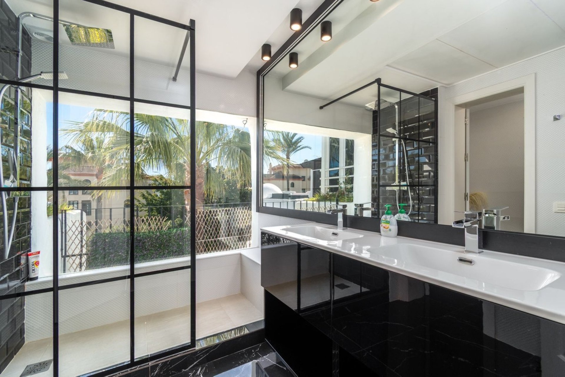 Wiederverkauf - apartment - Marbella - Puerto Banús