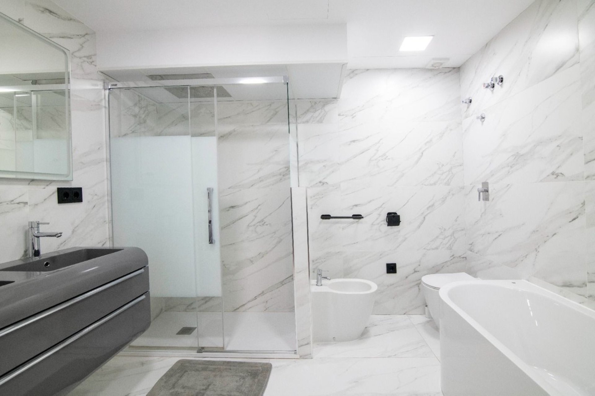 Wiederverkauf - apartment - Marbella - Puerto Banús