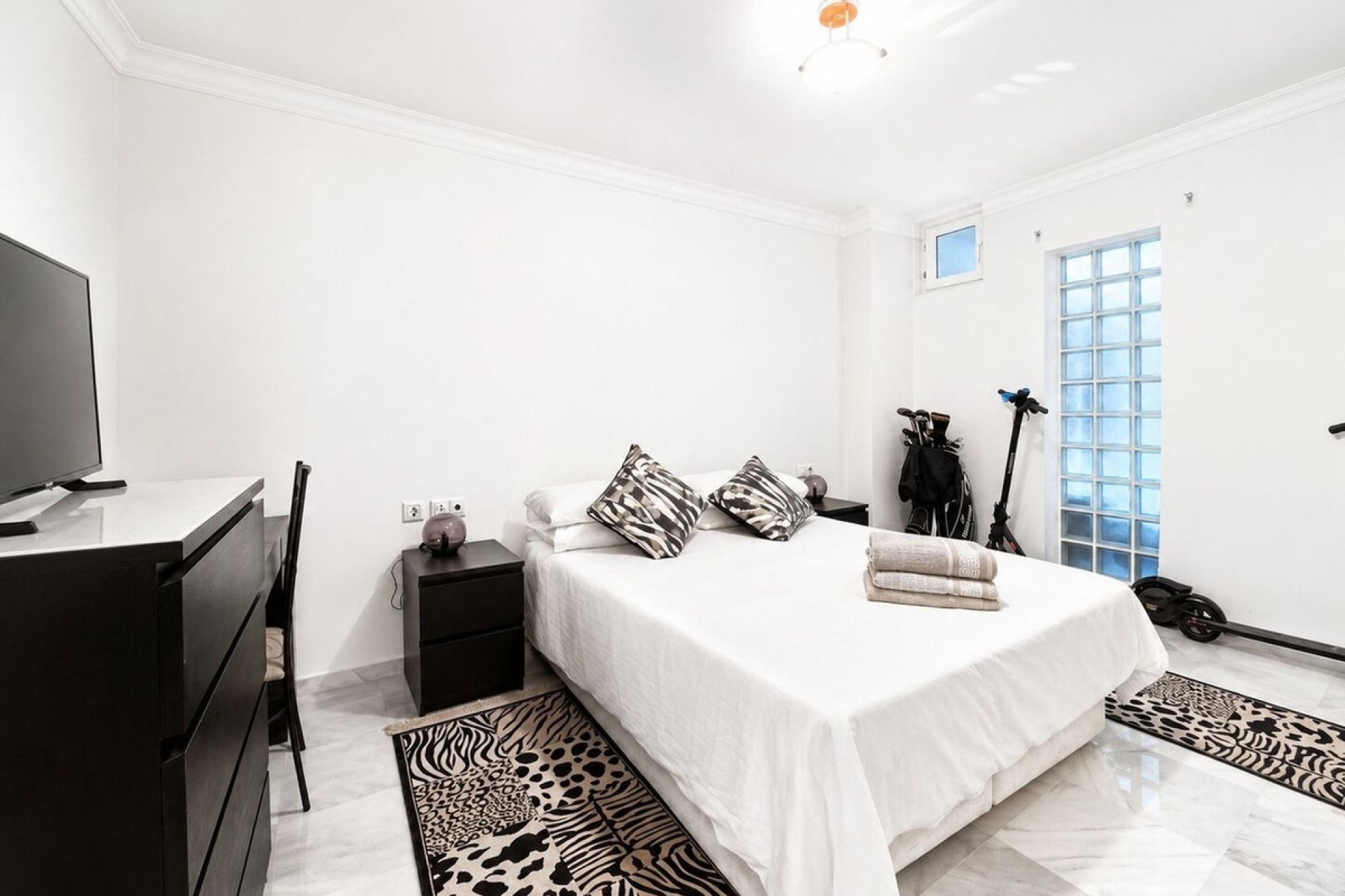 Wiederverkauf - apartment - Marbella - Puerto Banús