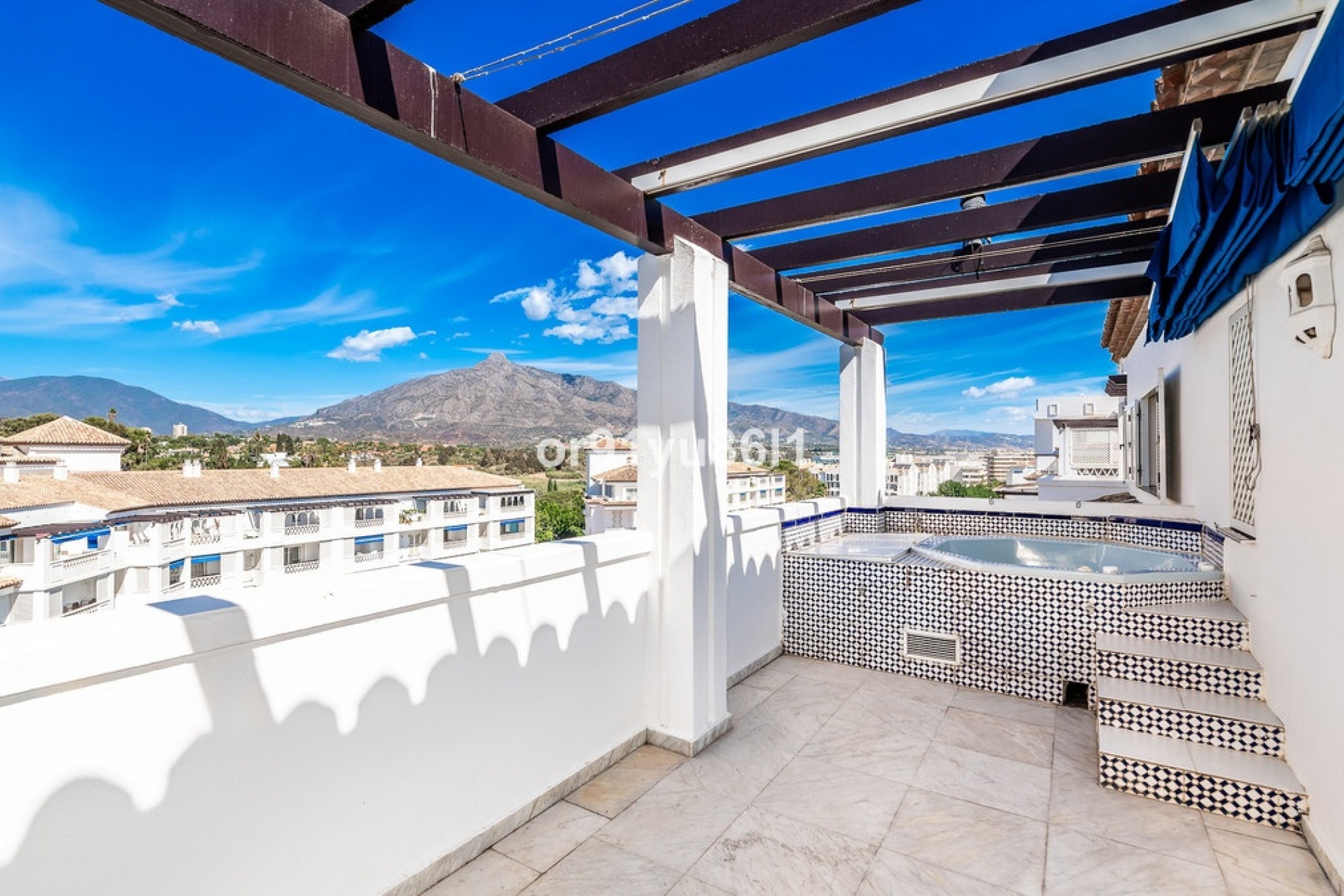 Wiederverkauf - apartment - Marbella - Puerto Banús