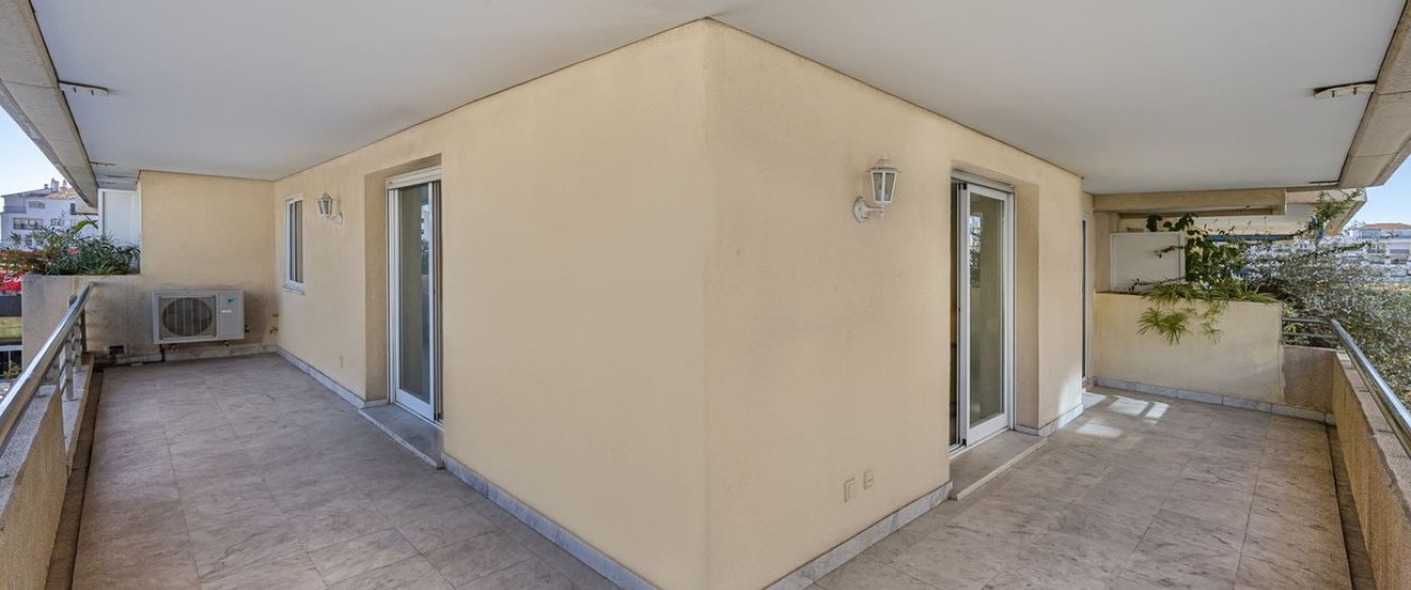 Wiederverkauf - apartment - Marbella - Puerto Banús