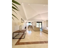 Wiederverkauf - apartment - Marbella - Puerto Banús