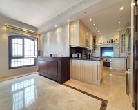 Wiederverkauf - apartment - Marbella - Puerto Banús