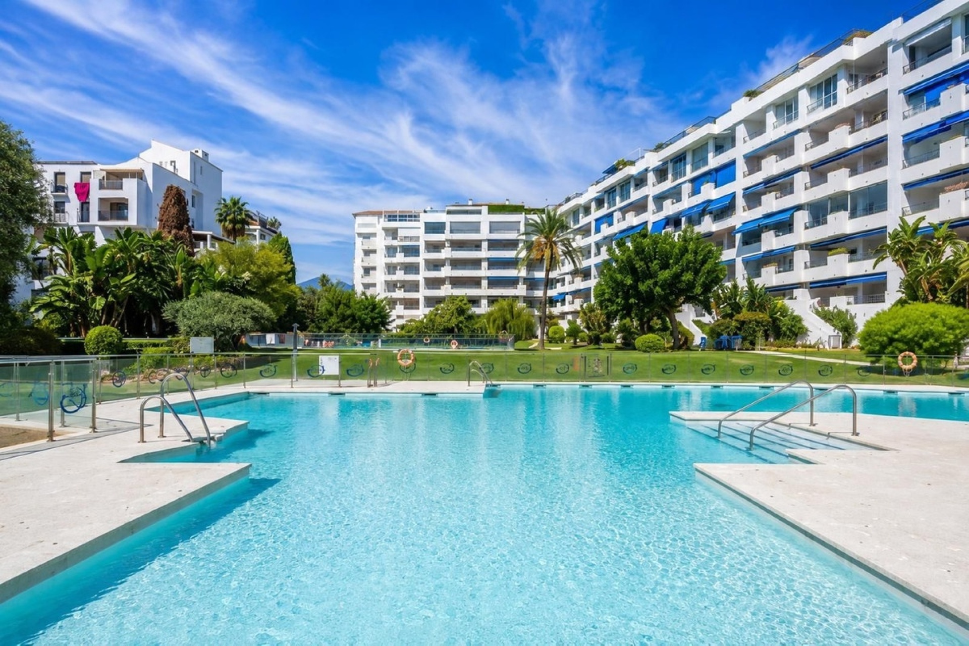 Wiederverkauf - apartment - Marbella - Puerto Banús