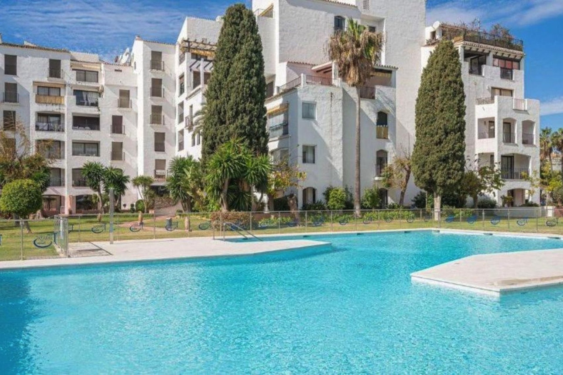 Wiederverkauf - apartment - Marbella - Puerto Banús