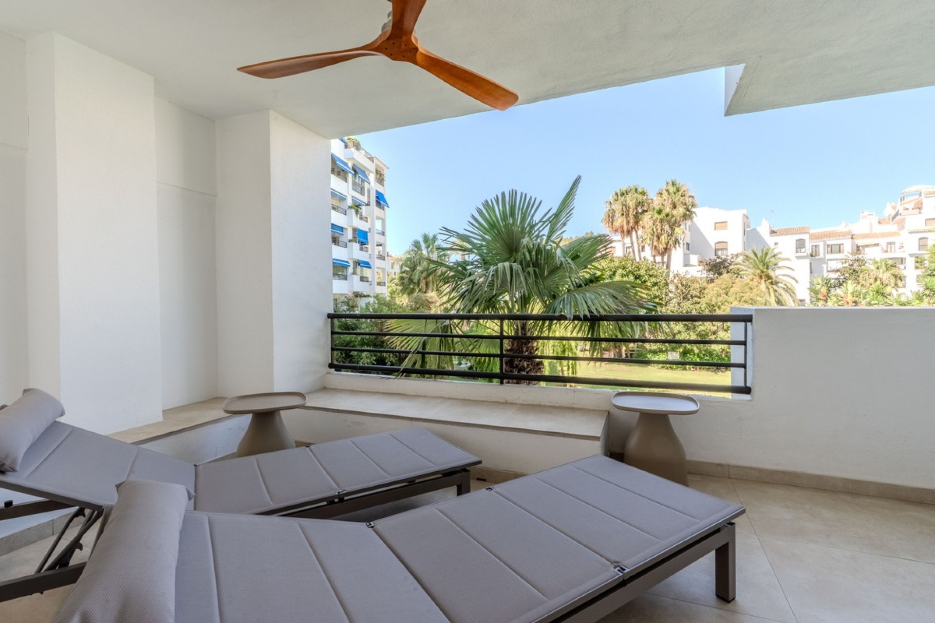 Wiederverkauf - apartment - Marbella - Puerto Banús