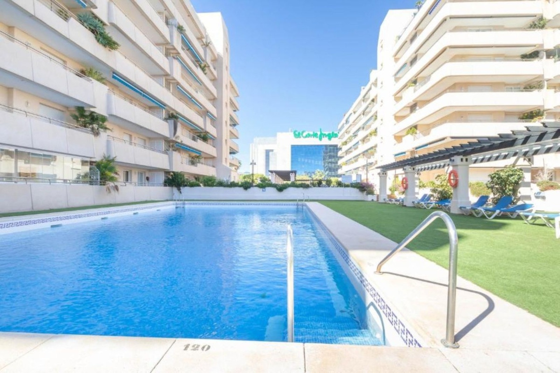 Wiederverkauf - apartment - Marbella - Puerto Banús