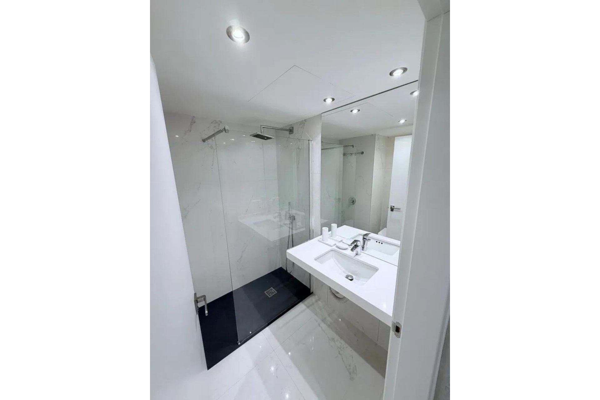 Wiederverkauf - apartment - Marbella - Puerto Banús