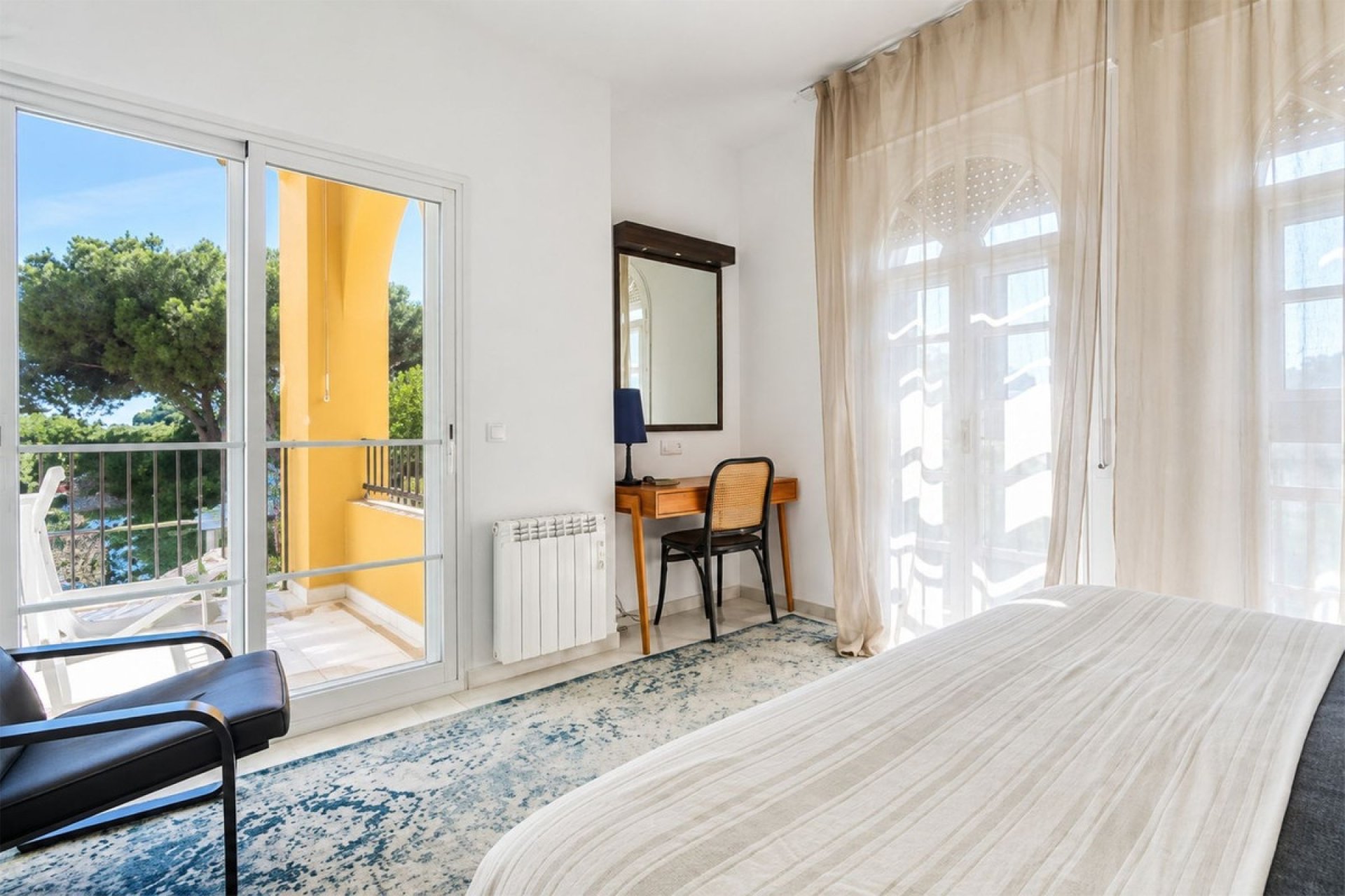 Wiederverkauf - apartment - Marbella - Puerto de Cabopino