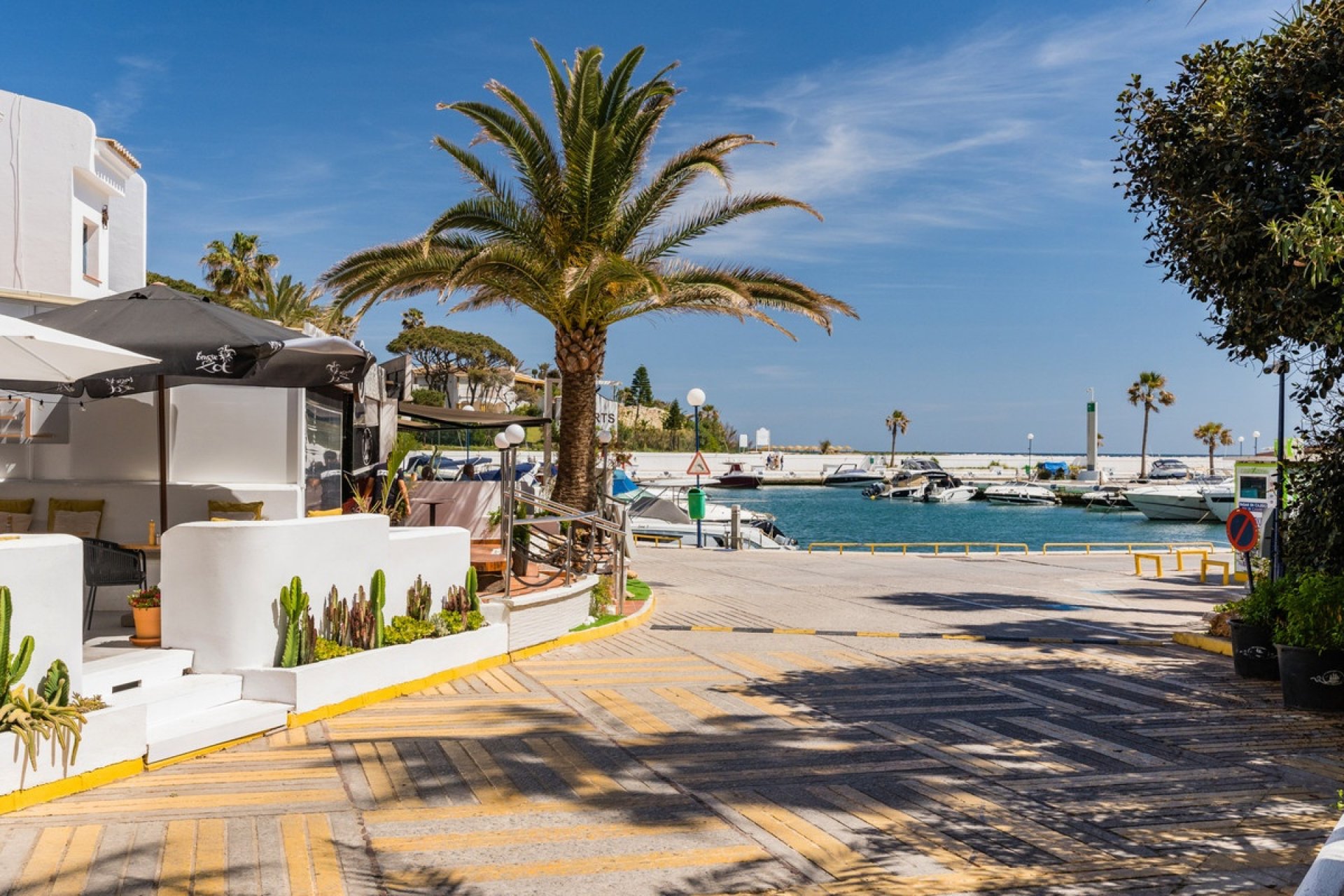 Wiederverkauf - apartment - Marbella - Puerto de Cabopino