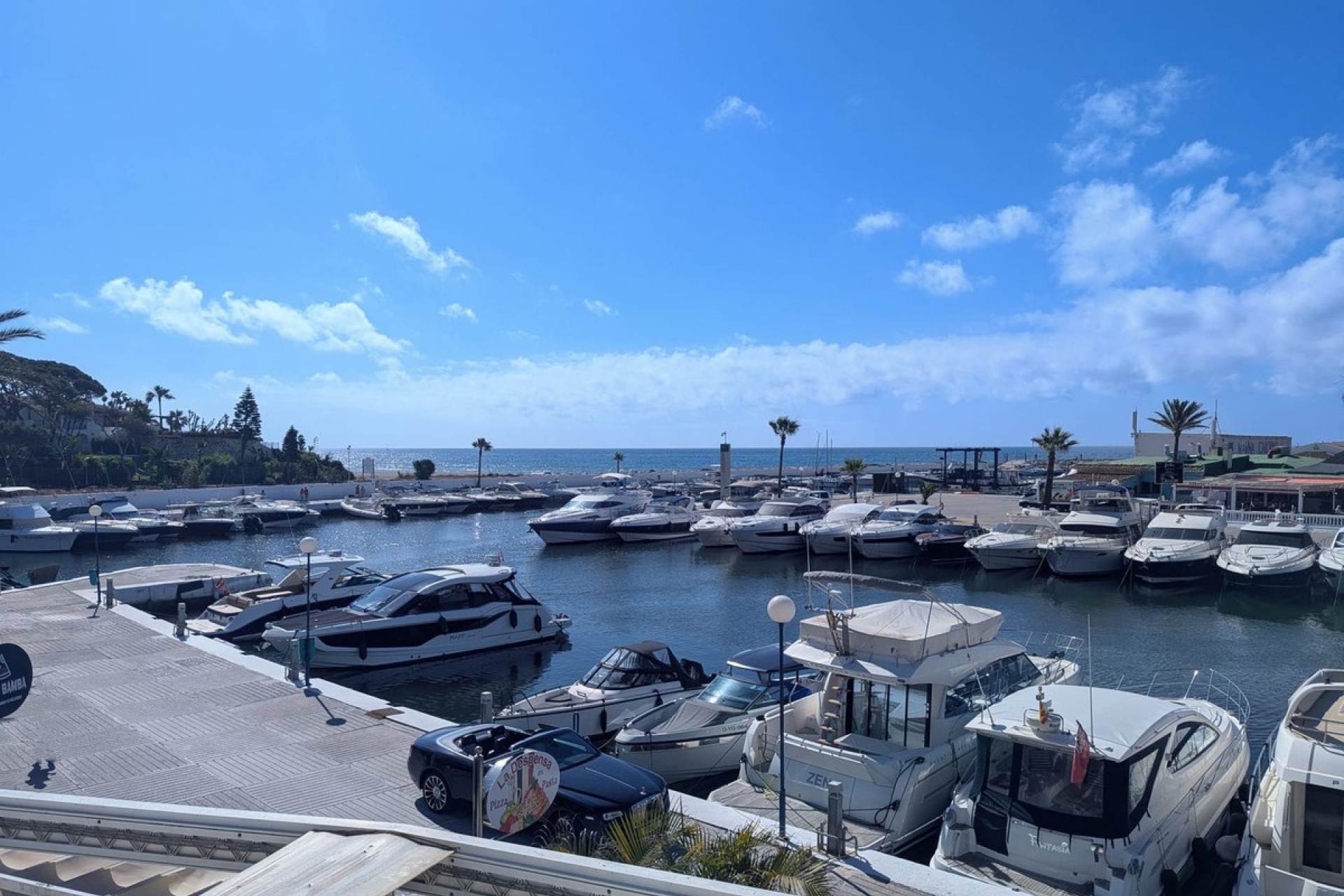 Wiederverkauf - apartment - Marbella - Puerto de Cabopino