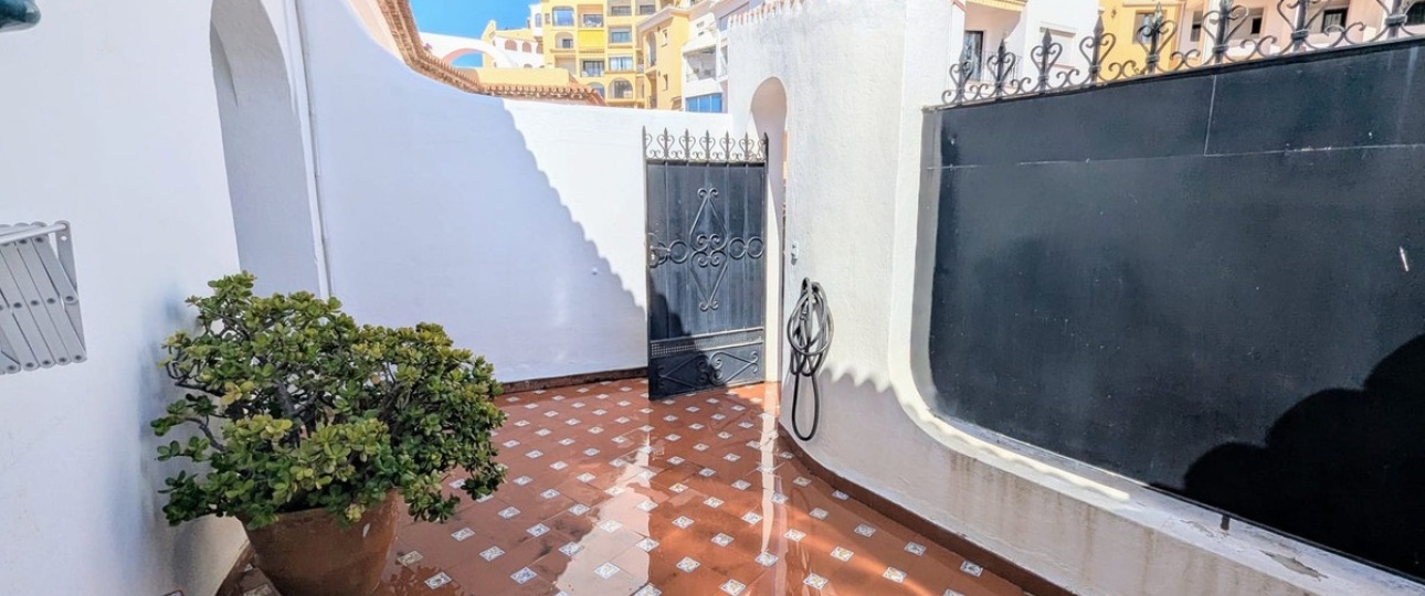 Wiederverkauf - apartment - Marbella - Puerto de Cabopino