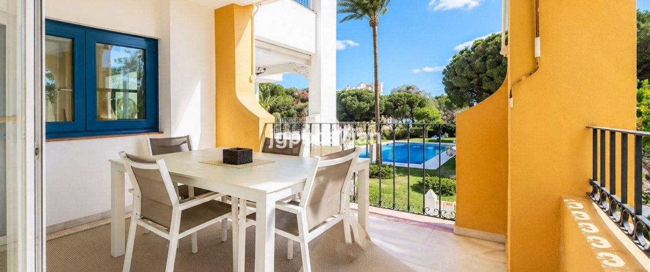 Wiederverkauf - apartment - Marbella - Puerto de Cabopino
