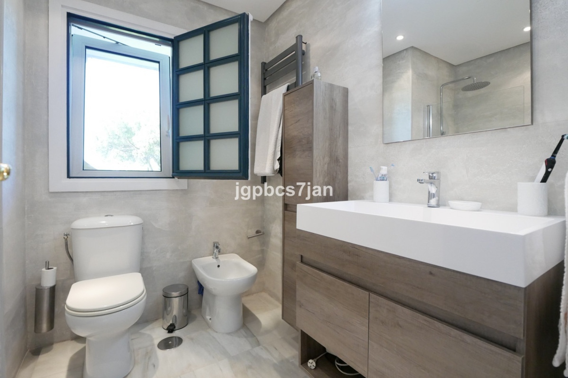 Wiederverkauf - apartment - Marbella - Puerto de Cabopino