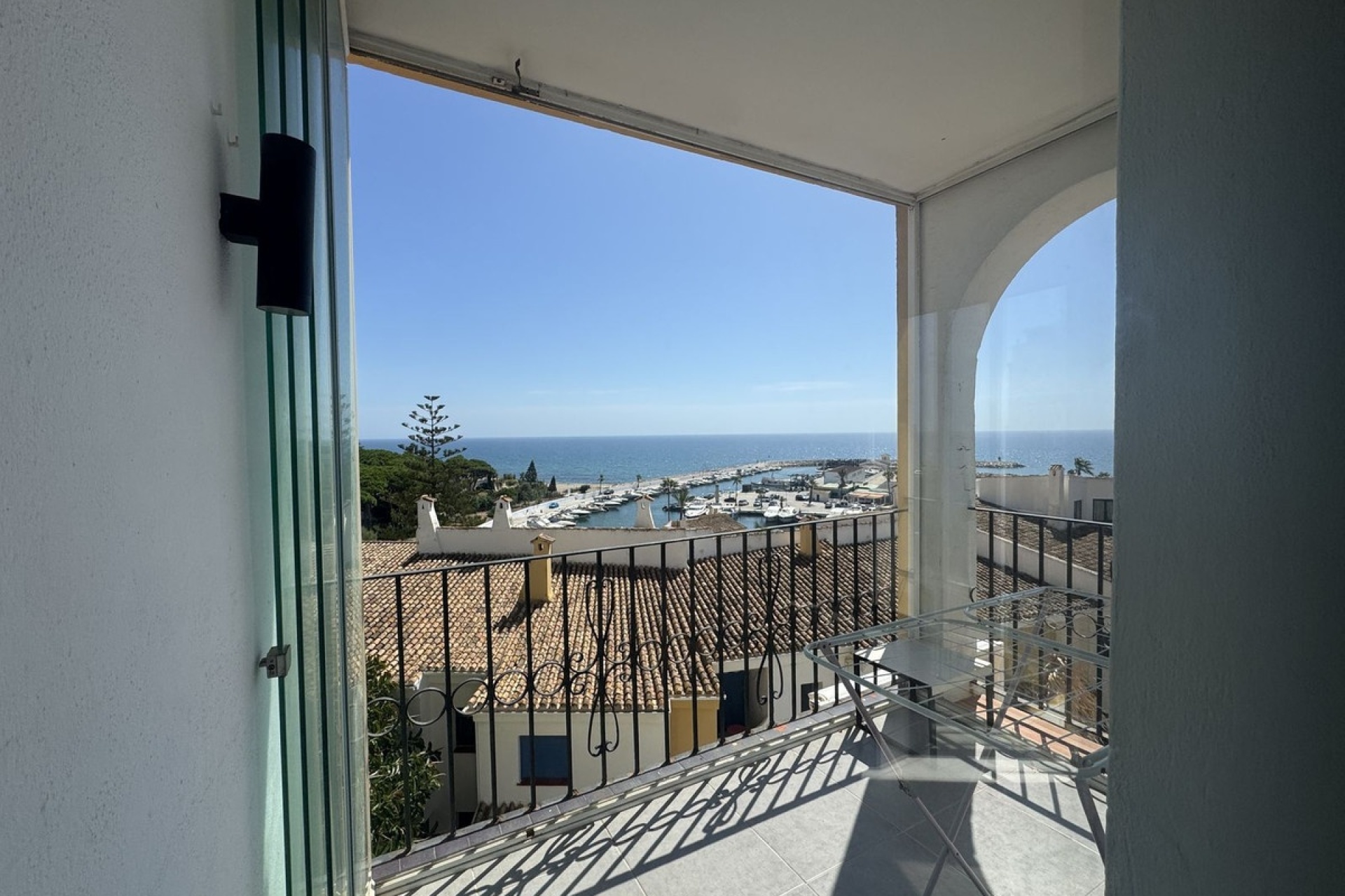 Wiederverkauf - apartment - Marbella - Puerto de Cabopino
