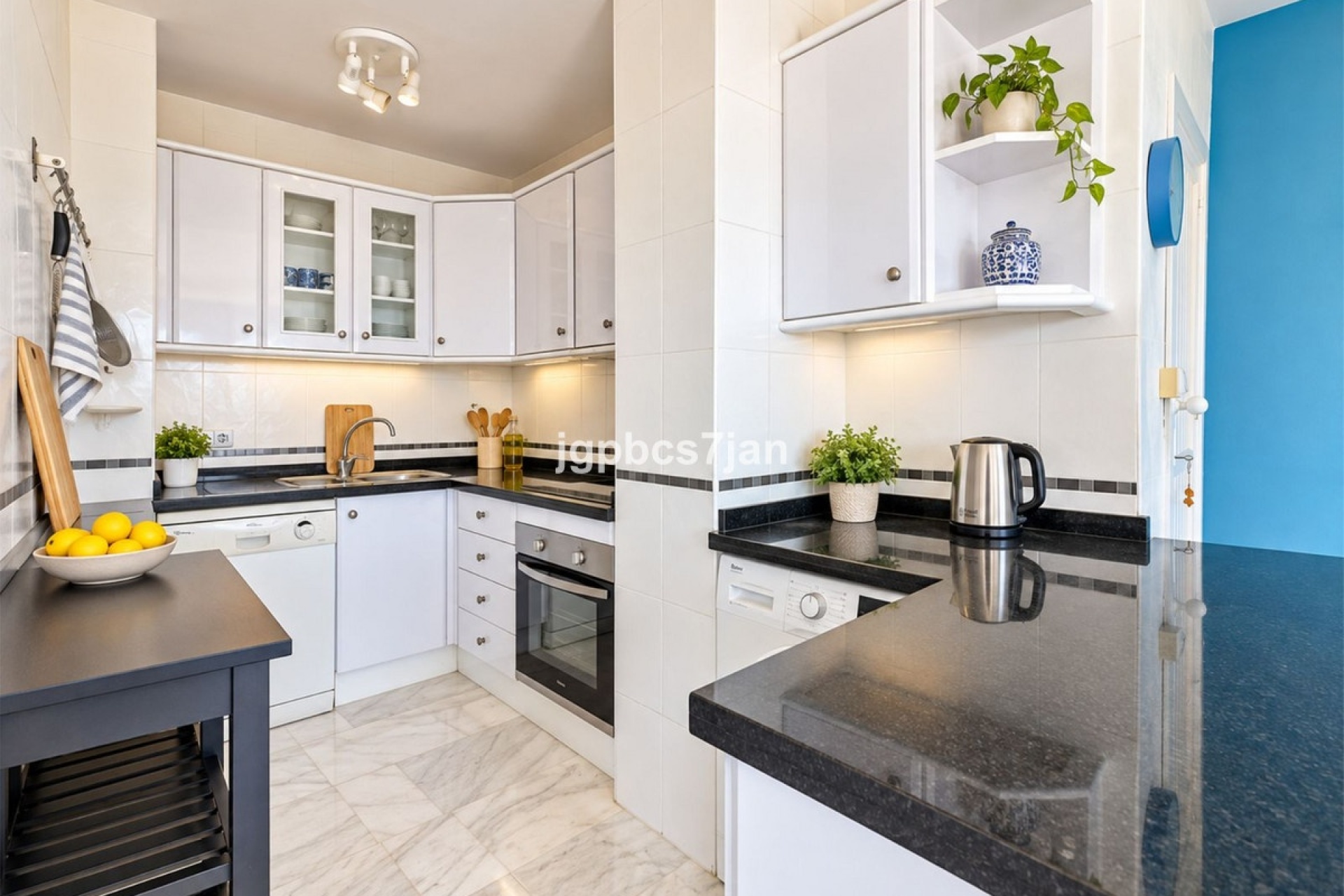 Wiederverkauf - apartment - Marbella - Puerto de Cabopino
