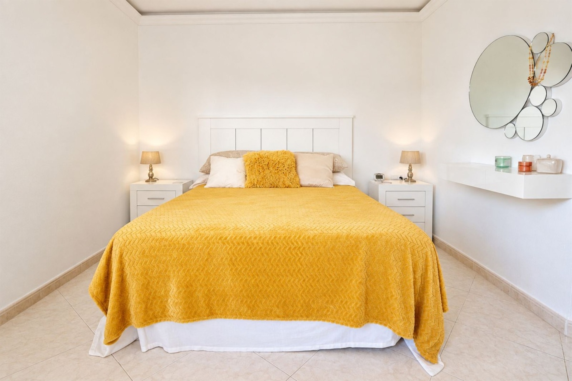 Wiederverkauf - apartment - Marbella - Puerto de Cabopino