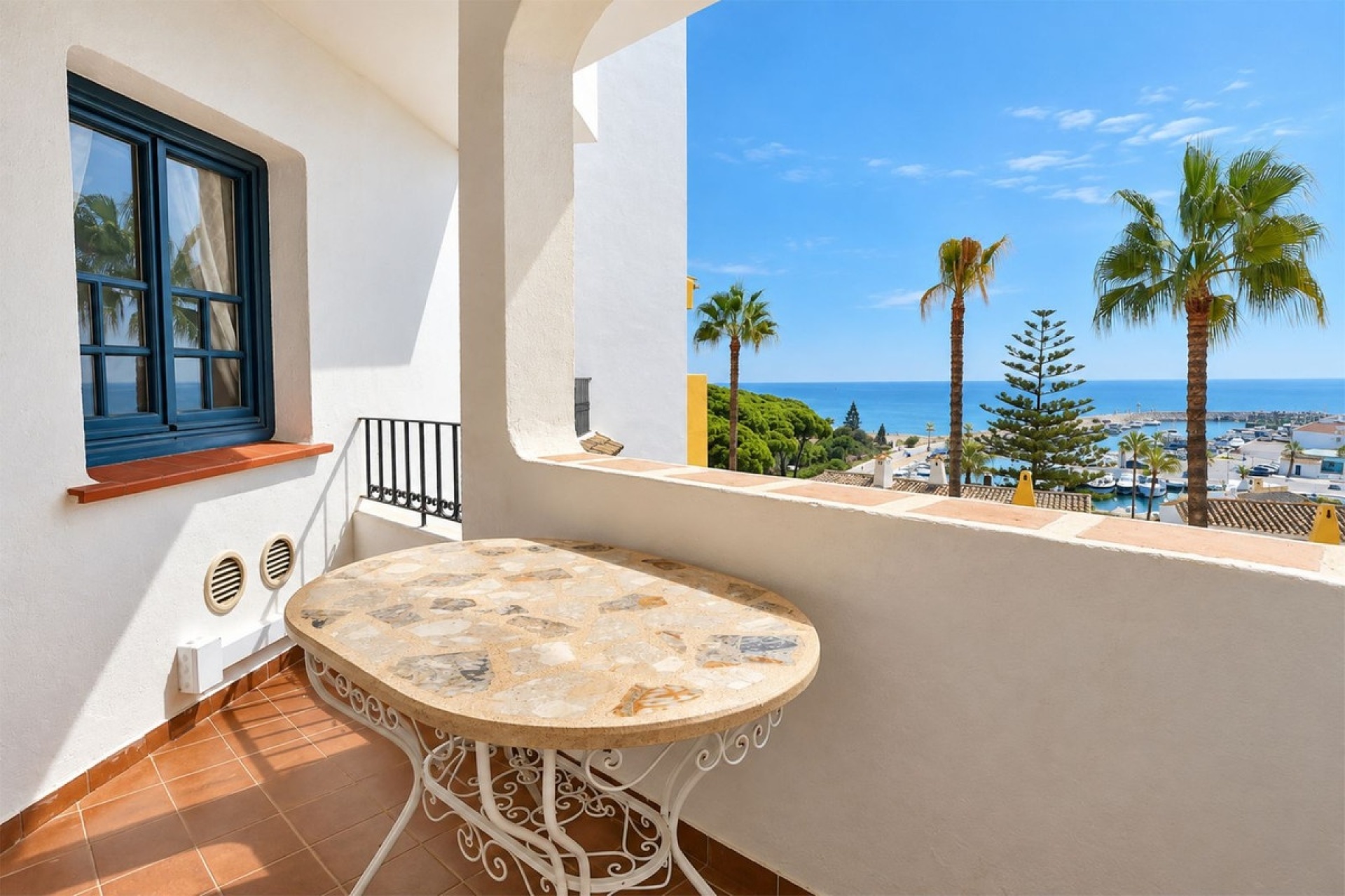 Wiederverkauf - apartment - Marbella - Puerto de Cabopino