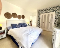Wiederverkauf - apartment - Marbella - Puerto de Cabopino