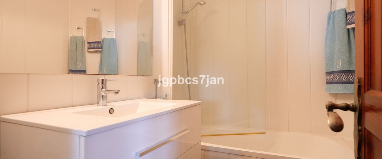 Wiederverkauf - apartment - Marbella - Puerto de Cabopino
