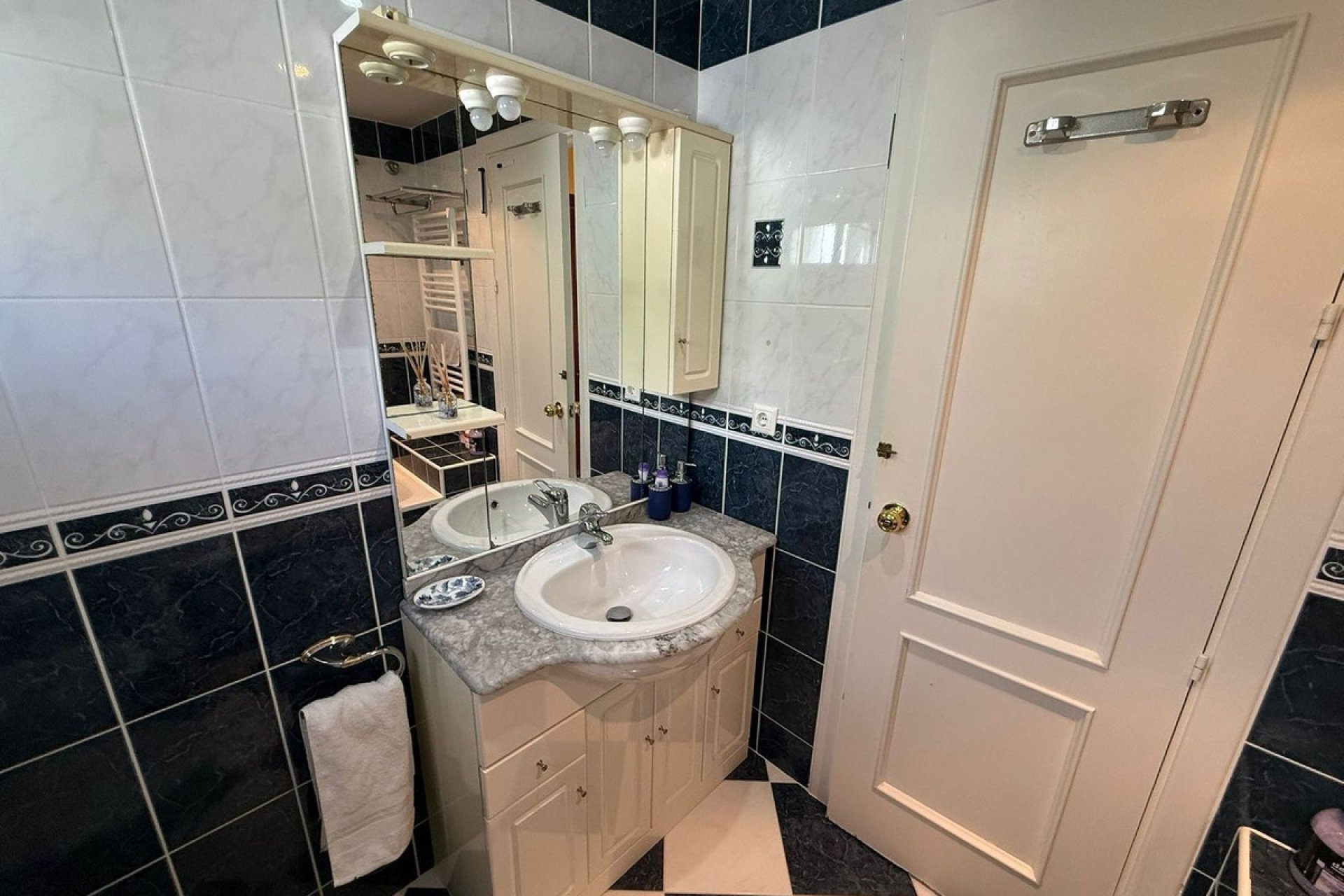 Wiederverkauf - apartment - Marbella - Reserva de Marbella