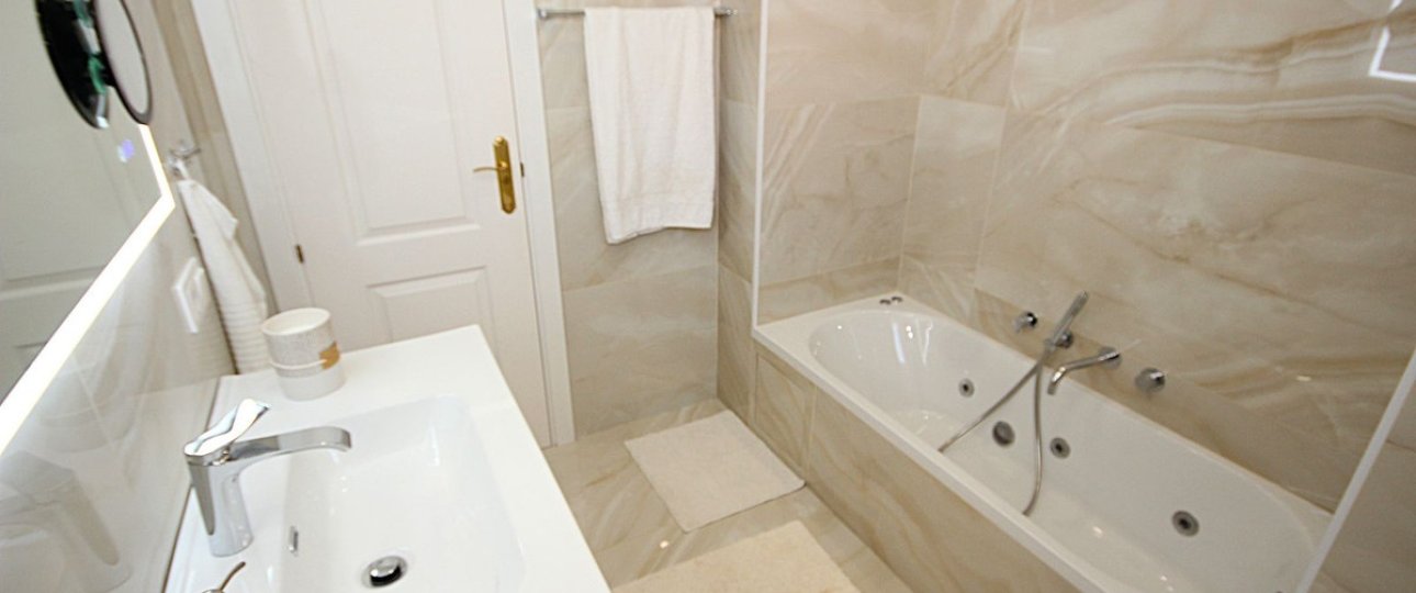 Wiederverkauf - apartment - Marbella - Reserva de Marbella