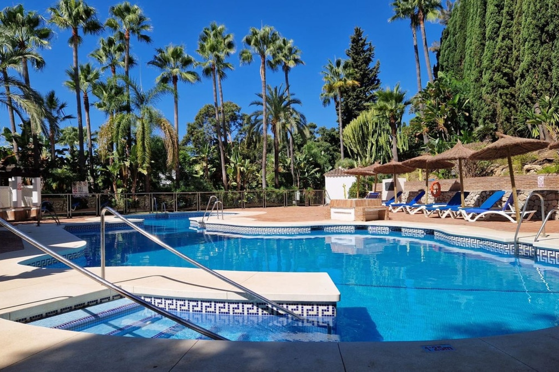 Wiederverkauf - apartment - Marbella - Reserva de Marbella